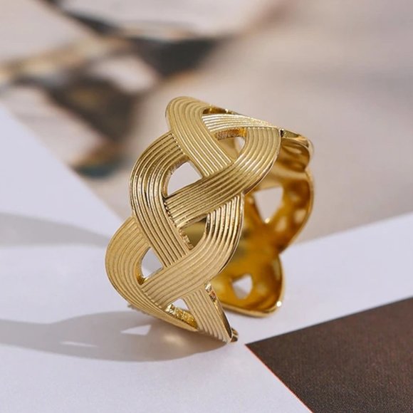 New 18K Gold Plated Braided Resizable Ring - Picture 1 of 7